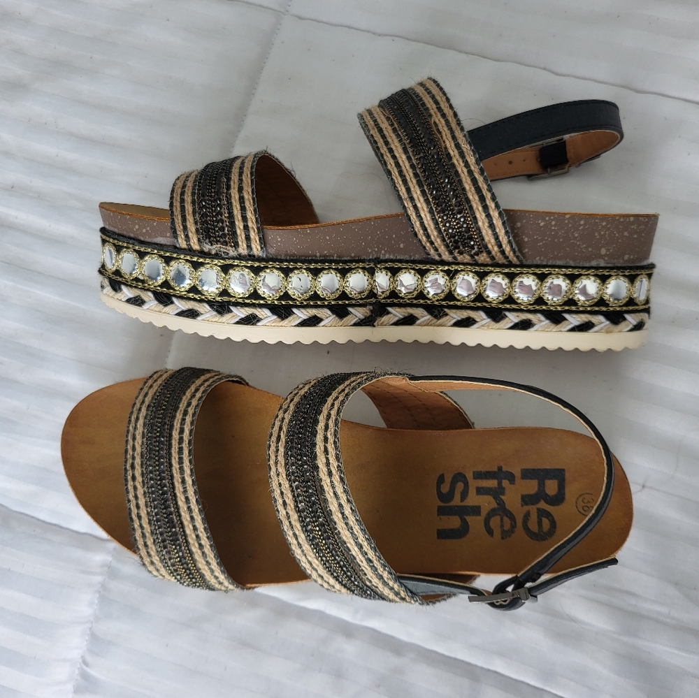 Summer platform